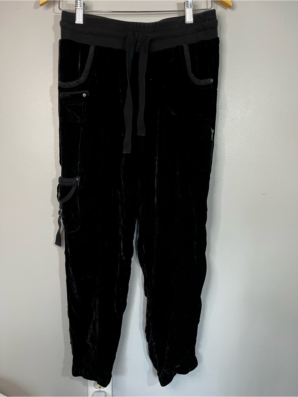 Anthropologie Marrakech Black Velvet Cargo Joggers Women’s Small